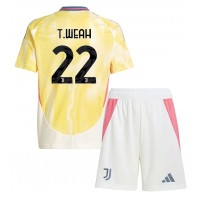 Camiseta Juventus Timothy Weah #22 Visitante Equipación para niños 2024-25 manga corta (+ pantalones cortos)